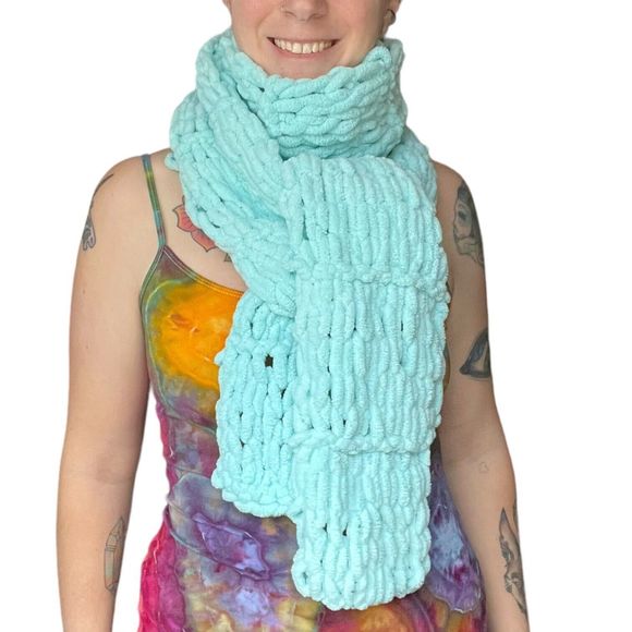 Mint Teal Chenille Yarn Crochet Scarf Soft Fluffy Long Handmade 6 x 83 Inches - Picture 3 of 7